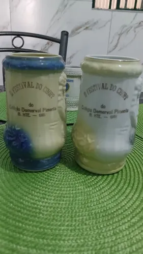 2 Canecas de chopp 1981 colégio demerval pimenta
