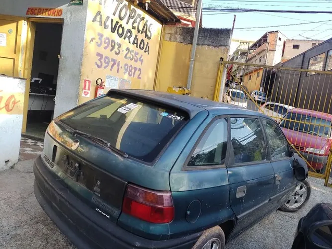 GM astra ano 1996 pra retirada motor cambio lataria peças em geral 