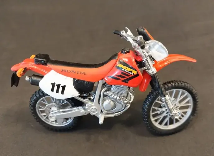 Miniatura Maisto <br>Esc 1:18., Metal Moto Honda XR 400R