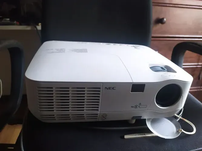 Projetor de imagem NEC