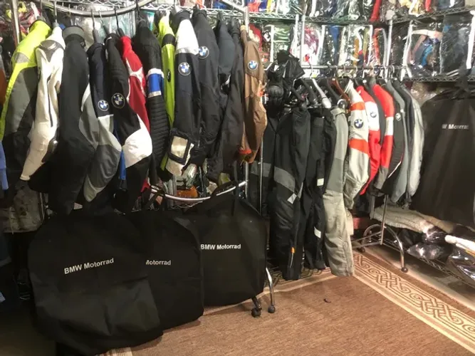 Vendo produtos originais bmw motorrad usados