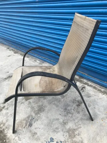 3 cadeiras para terraço jardim de inverno e mesinha para reformar estofar