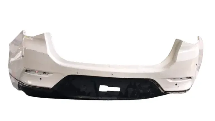 PARA-CHOQUE TRASEIRO ONIX SEDAN 2020