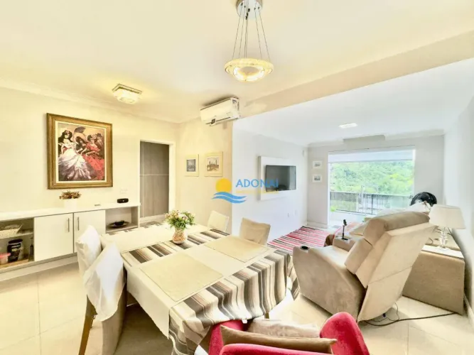 Apartamento beira-mar com sacada Pitangueiras Guarujá