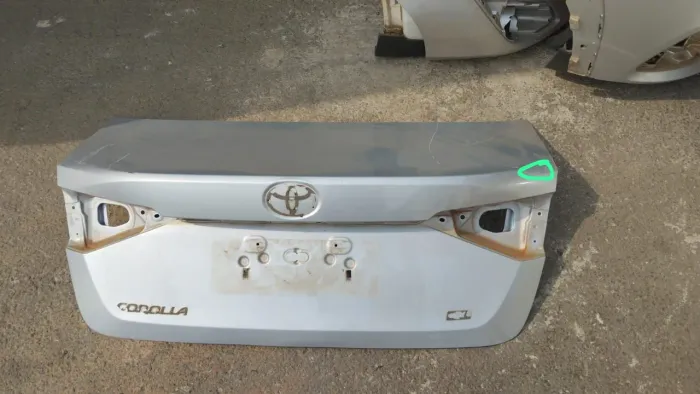 Corolla 2022 tampa trazeira