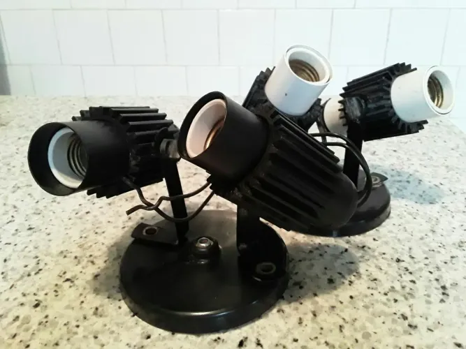 Spots articulados aletados para 2 lâmpadas - branco e preto