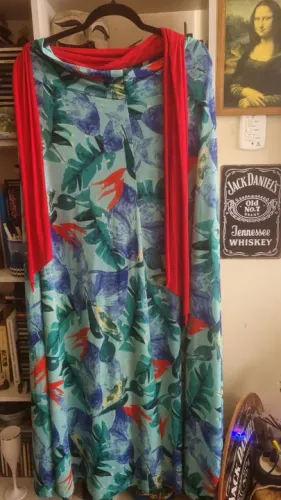 Saia longa estampada ou vestido tomara- q- caia de malha GG + Faixa lisa vermelha 