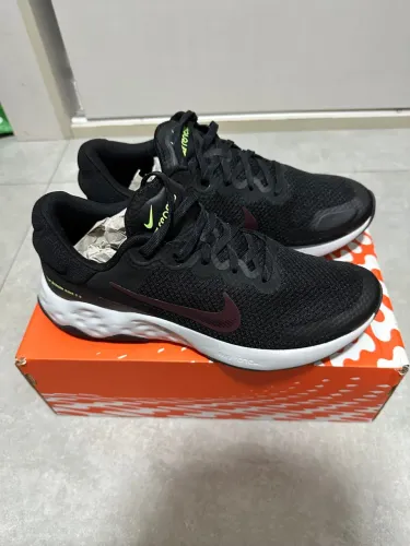 Tênis Nike Renew Ride 3 Masculino - Tam 40 | Preto com Vermelho (Novo)