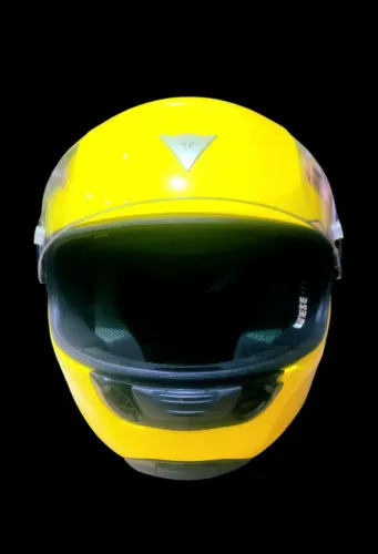Capacete Dainese Muito bem conservado, Pouquíssimo Uso. ESTADO NOVO. Tamanho 58