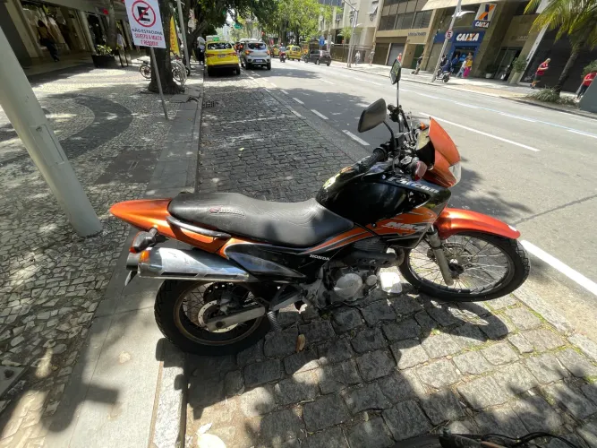 VENDO FALCON EM PERFEITO ESTADO