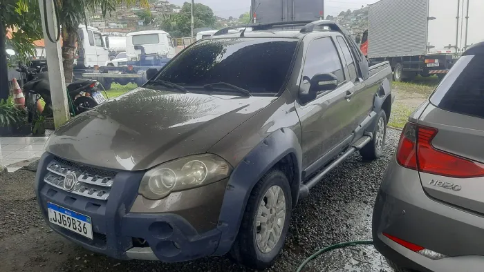 Strada adventure cabine estendida 2010 