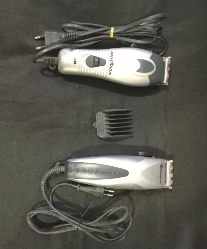 IMPERDIVEL!Duas maquinas de cortar cabelo,funcionando perfeitamente