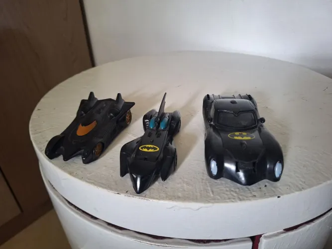 Carrinhos de coleçao batmovel 