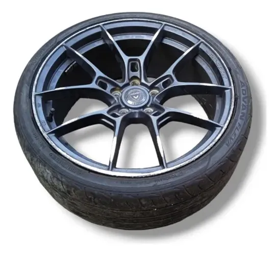 Roda Pneu Meia Vida Vittoria Wheels Vw Jetta 2018 Detalhe