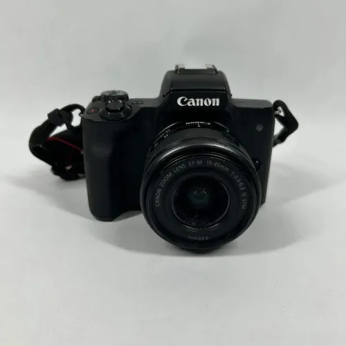 Canon m50 