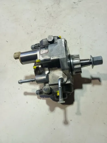 BOMBA DE ALTA HILUX 3.0 2006 2007 2008 2009 221000L060 REVISADA