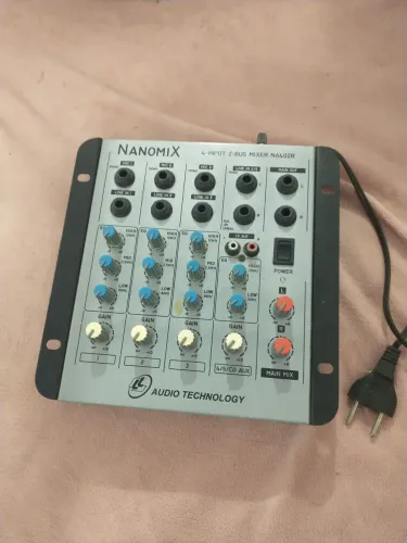 Mesa de som Nanomix 