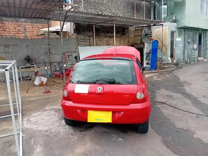 Renault Clio Hi-flex 1.0 16V 3P 2012