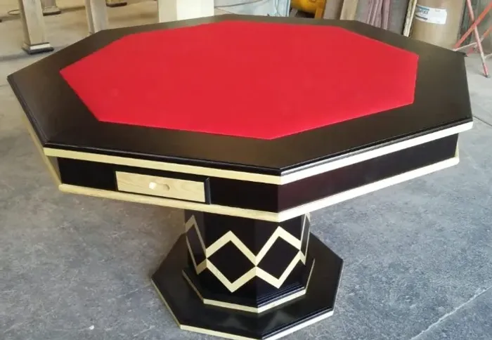 MESA DE CARTEADO