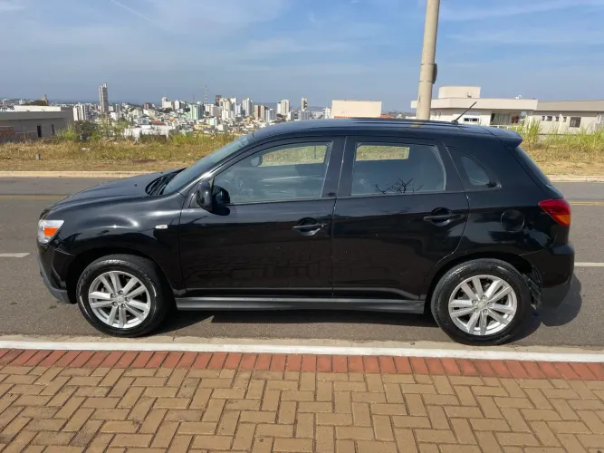 Mitsubishi ASX - 2011 Manual