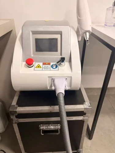 Laser ND:YAG Q-Switched Remoção Tatuagem Micropigmentação Nd Yag Mira 