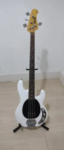 Baixo 4 Cordas Ativo Sub Branco Sterling Music Man(Usado)
