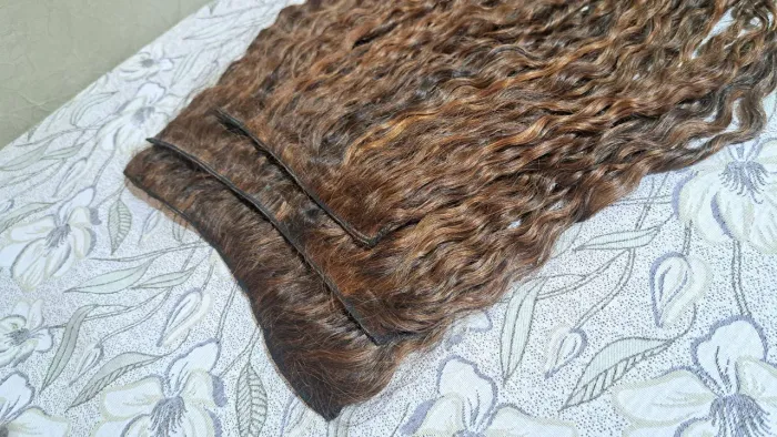 Mega Hair 55 cm cacheado 3 telas moreno iluminado