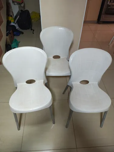 Cadeiras lindas e resistente 