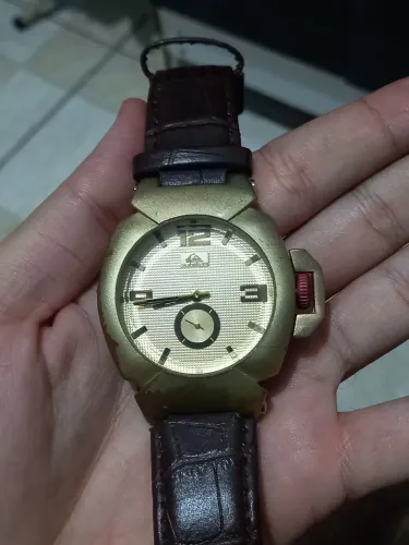 Relógio Quiksilver Foxhound 