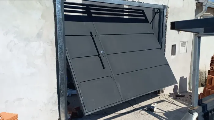 Serralheria jackson  Portão basculante mt3,00x2,40 Valor 3,700.00 instalado nesse modelos 