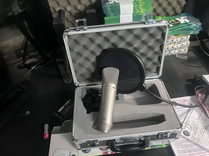 Microfone profissional condensador para gravação B2-PRO +POP FILTER+CASE