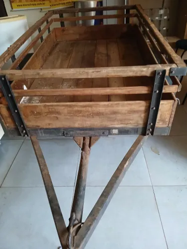 Carretinha pneus novos 70R13 impecável 