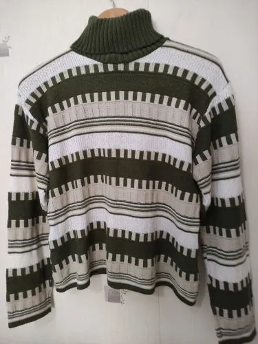 Suéter Tricot Gola Alta Listrado Verde e Bege