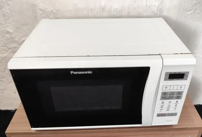Micro-ondas Panasonic - 25 Litros - Branco (Garantia de 06 meses e entrega grátis 