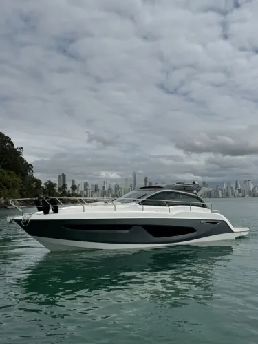 Sessa C 400 HT - 2021 x2 Volvo D4 300 HP ñ Phantom Triton Nx Fs Sedna Real