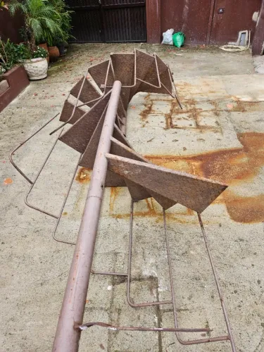 Escada Caracol 14 Degraus 3,9m