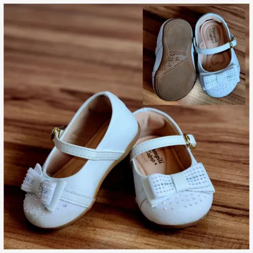 Sapatilha Pampili Branca com Laço e Glitter - num. 17