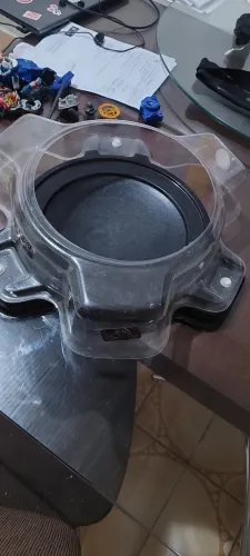 Vendo arena de bayblade 
