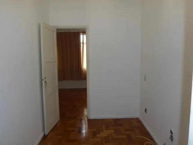 Imóvel para aluguel possui 34 metros quadrados com 1 quarto em Botafogo - Rio de Janeiro -