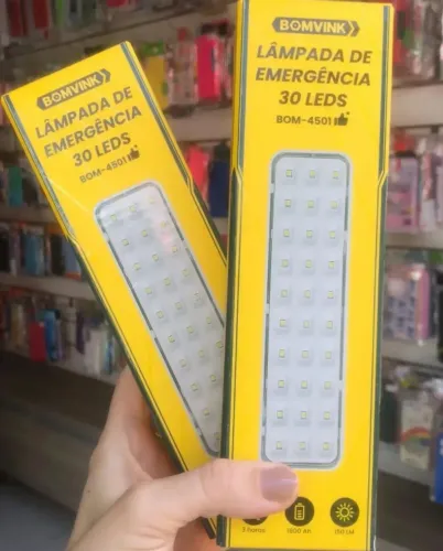 Luminária de Emergência LED - Ideal para Imprevistos