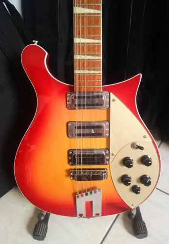  Rickenbacker 660/12 - Luthier