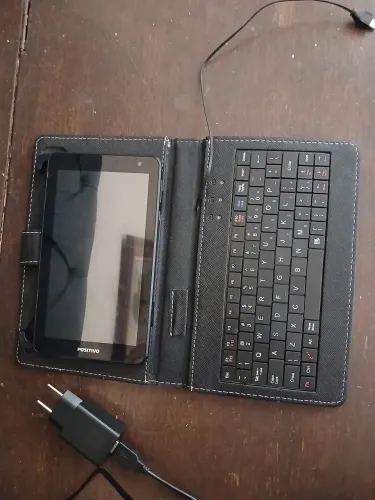 VENDE SE TABLET POR R$350 REAIS