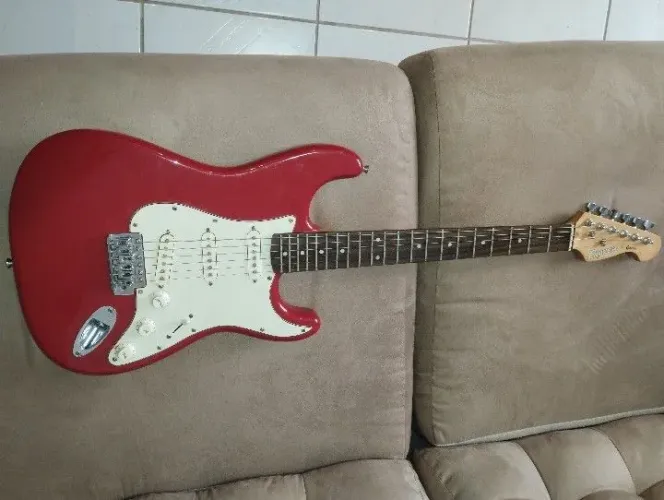 Guitarra CRUZER BY CRAFTER