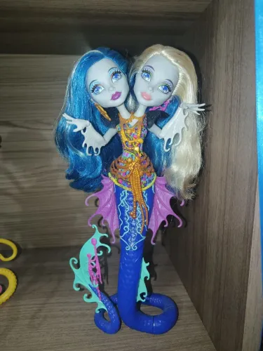 Peri e Pearl Boneca Monster High 