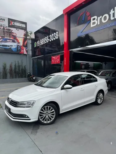 Volkswagen Jetta Comfortline 1.4 TSI 16V 4P Aut. 2016