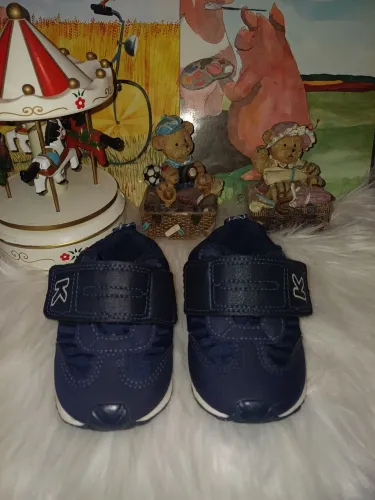 Tênis baby Klin semi-novo azul marinho com velcro, tam. 18.