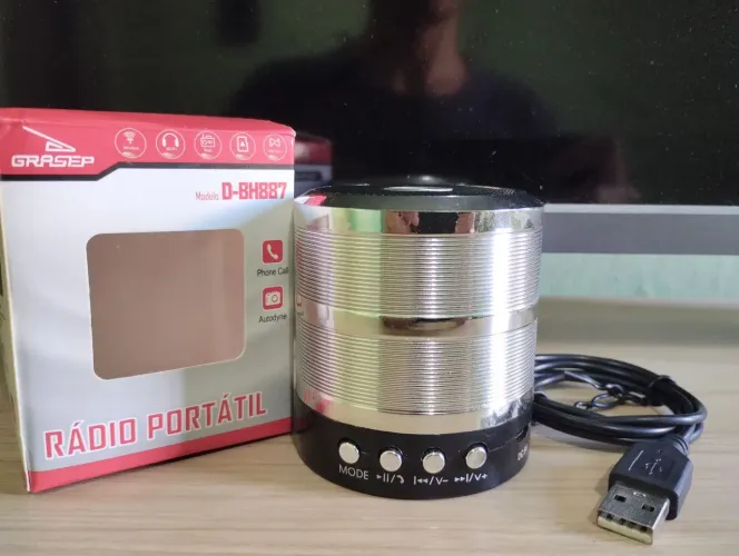 caixinha de som mini portátil grasep rádio fm pen drive cartão de memória bluetooth aux.