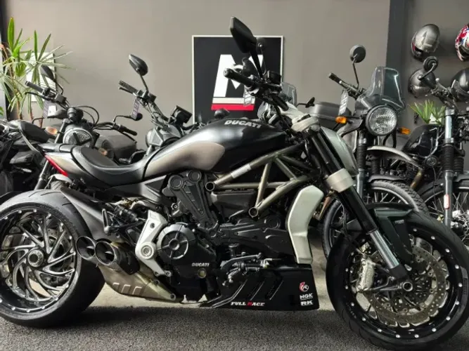 DUCATI XDIAVEL 2018 9.000km - Moto revisada - Sem restrições