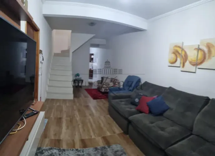 Casa - Residencial União - 3 Dormitórios - 140m².