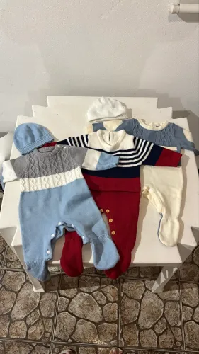 Kit Roupas de crochê nunca usadas